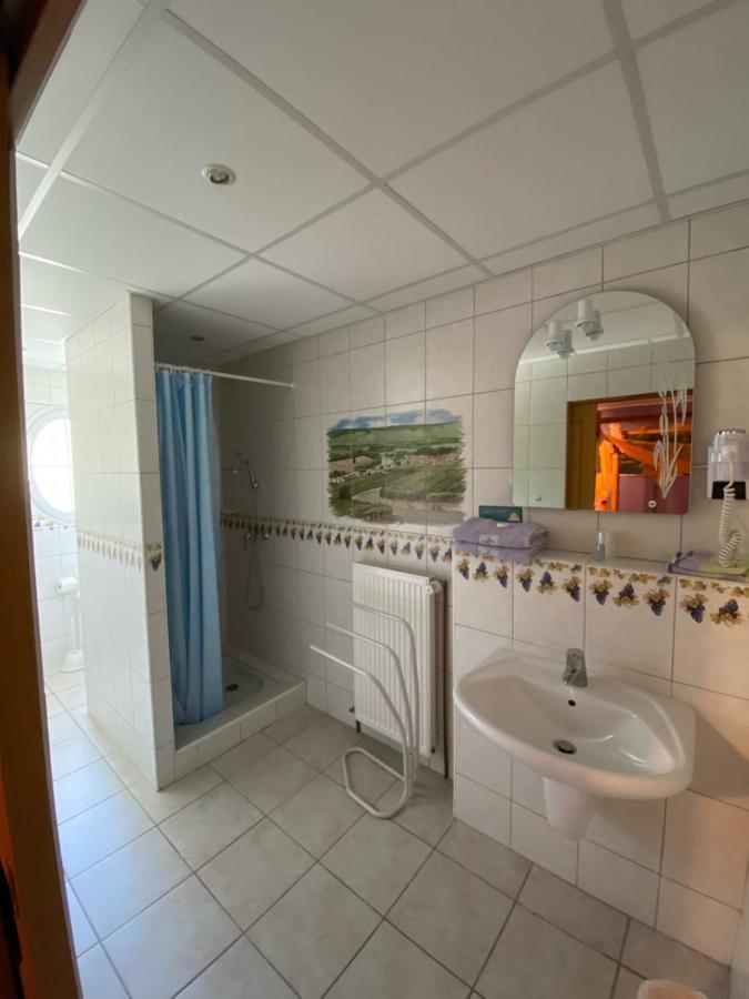 Bed and Breakfast Domaine Bacchus Reuil-sur-Marne Экстерьер фото