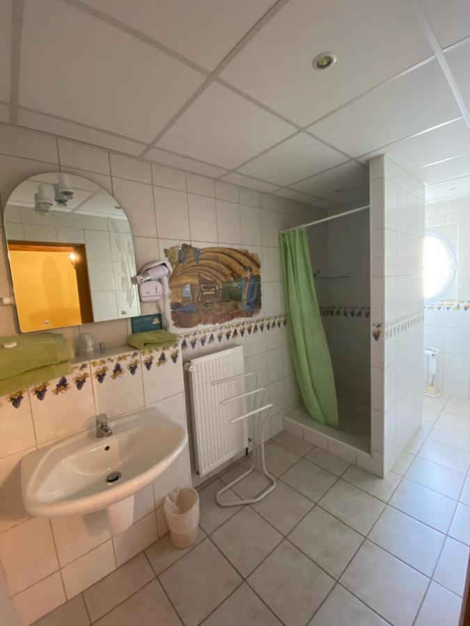 Bed and Breakfast Domaine Bacchus Reuil-sur-Marne Экстерьер фото